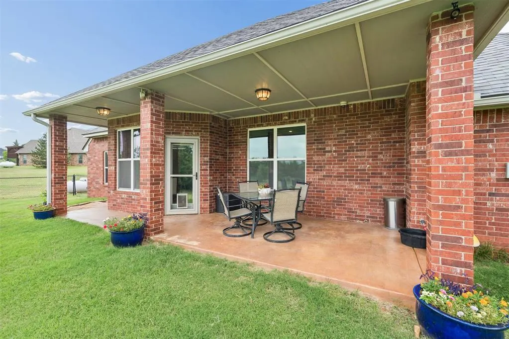 Photo 10 — 2267 Sandpiper Drive, Blanchard, OK 73010