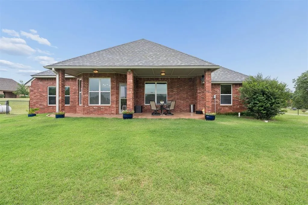 Photo 11 — 2267 Sandpiper Drive, Blanchard, OK 73010