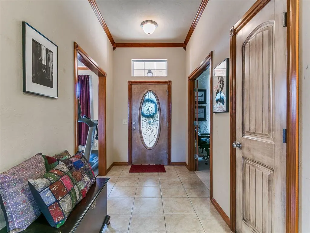 Photo 6 — 726 Silver Tree Drive, Choctaw, OK 73020