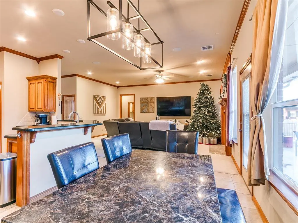 Photo 12 — 726 Silver Tree Drive, Choctaw, OK 73020