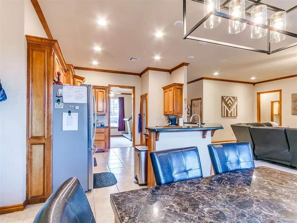Photo 13 — 726 Silver Tree Drive, Choctaw, OK 73020