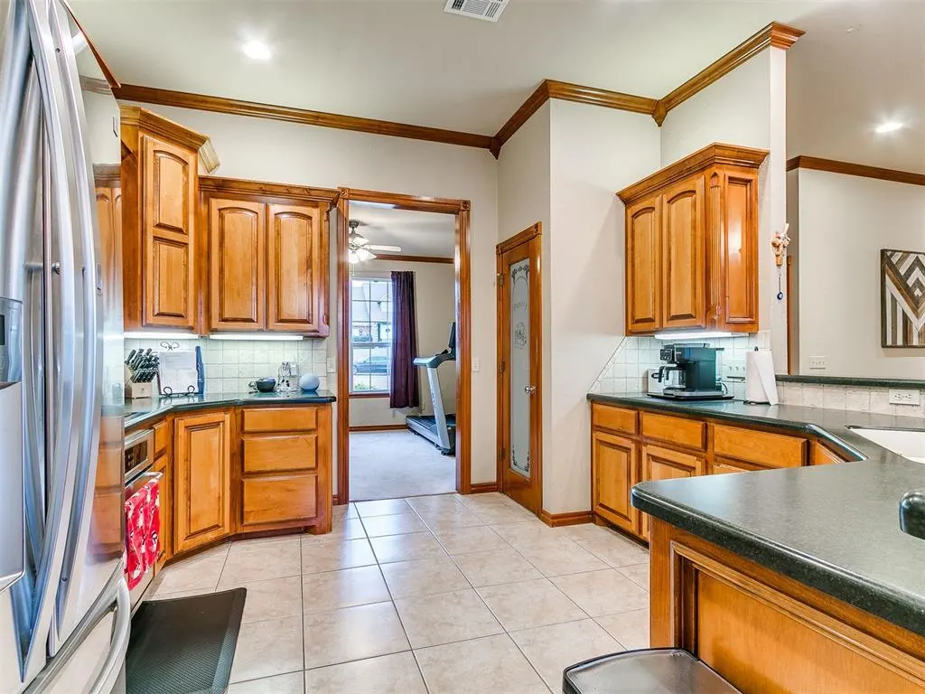 Photo 15 — 726 Silver Tree Drive, Choctaw, OK 73020