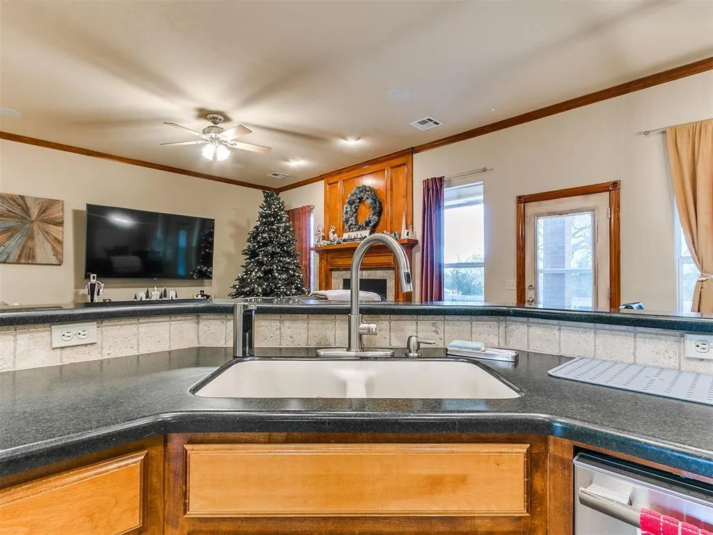 Photo 16 — 726 Silver Tree Drive, Choctaw, OK 73020