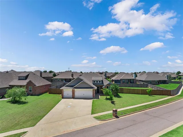 Front exterior — 16032 Siloa Avenue, Edmond, OK 73013