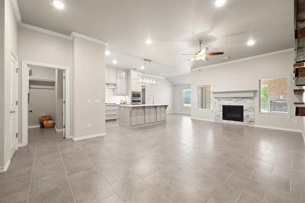 Photo 6 — 16032 Siloa Avenue, Edmond, OK 73013