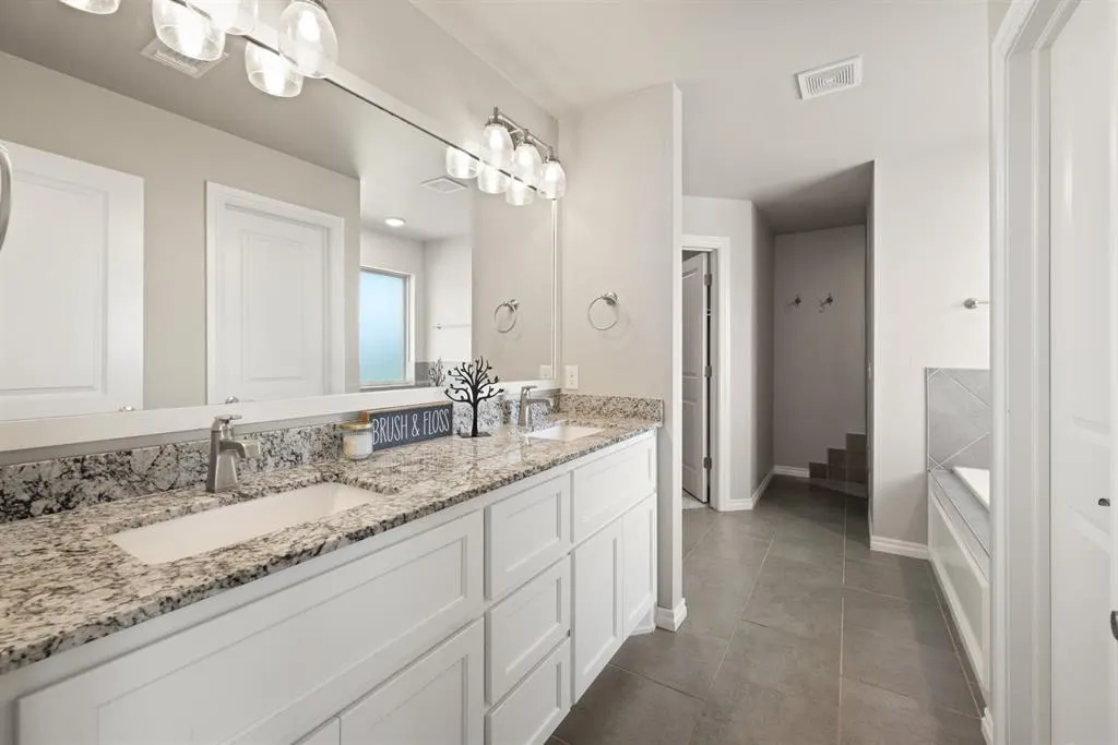 Photo 24 — 16032 Siloa Avenue, Edmond, OK 73013