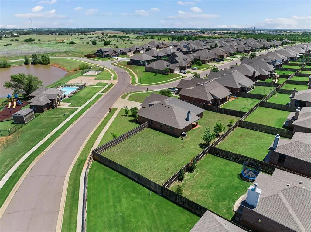 Photo 44 — 16032 Siloa Avenue, Edmond, OK 73013
