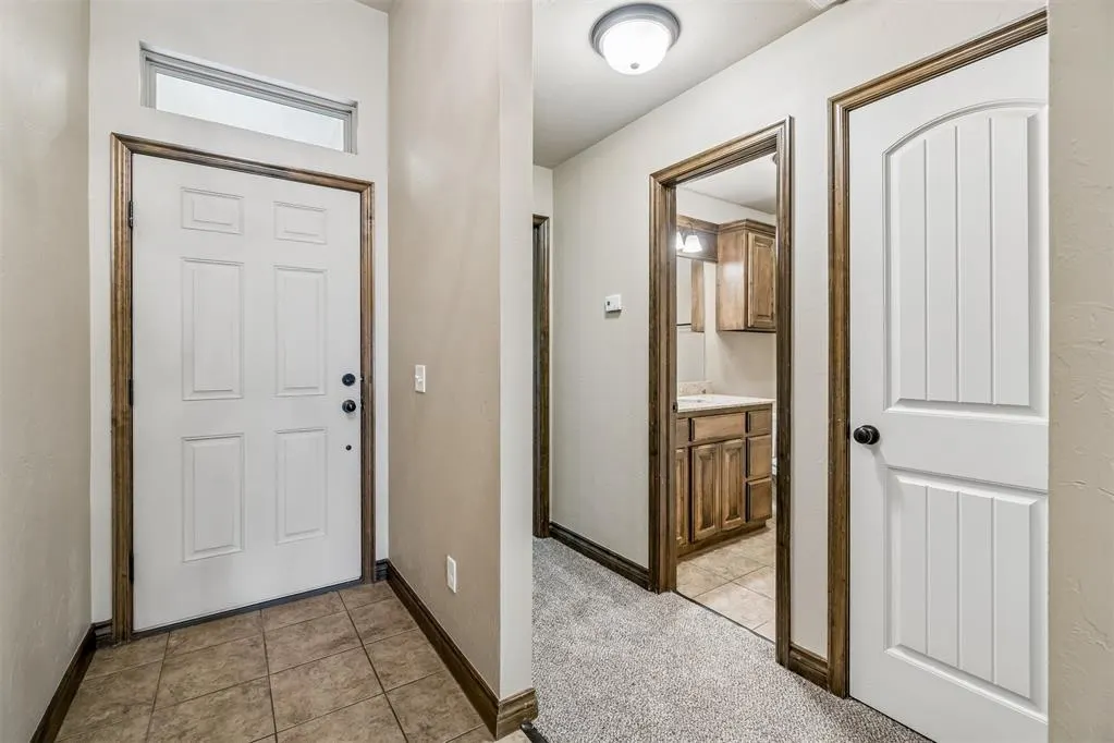 Photo 2 — 2601 Fawn Lily Road, Oklahoma City, OK 73128