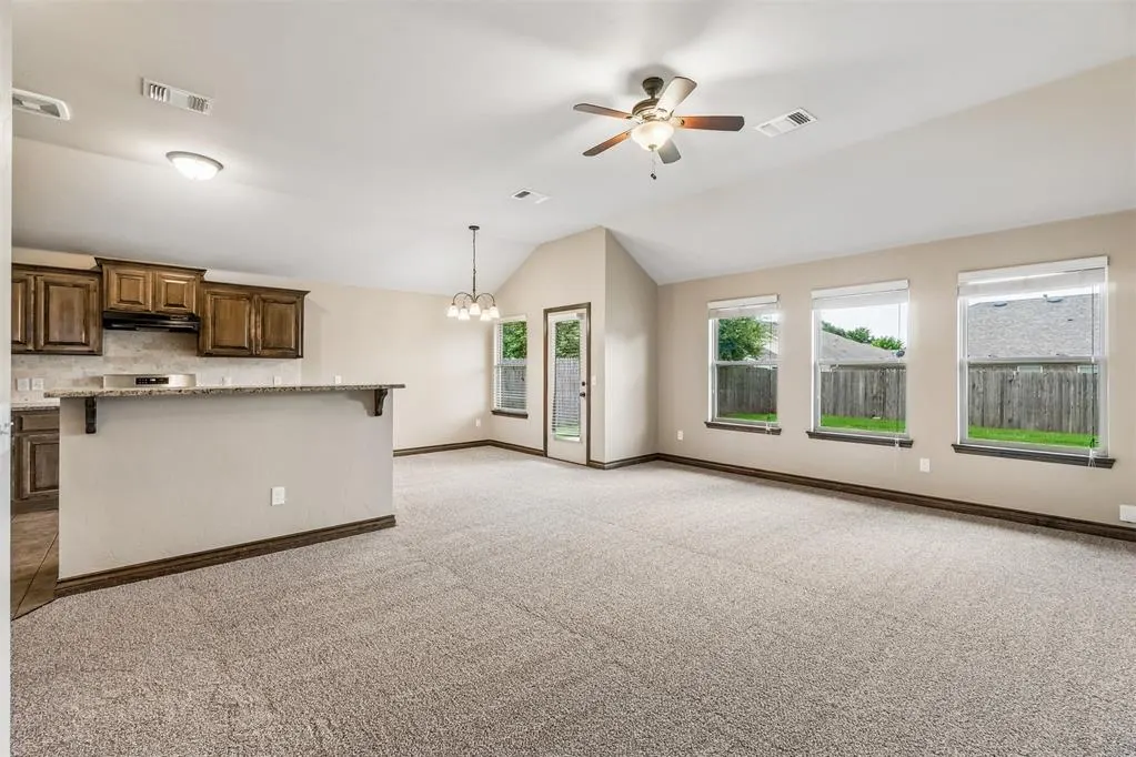 Photo 5 — 2601 Fawn Lily Road, Oklahoma City, OK 73128