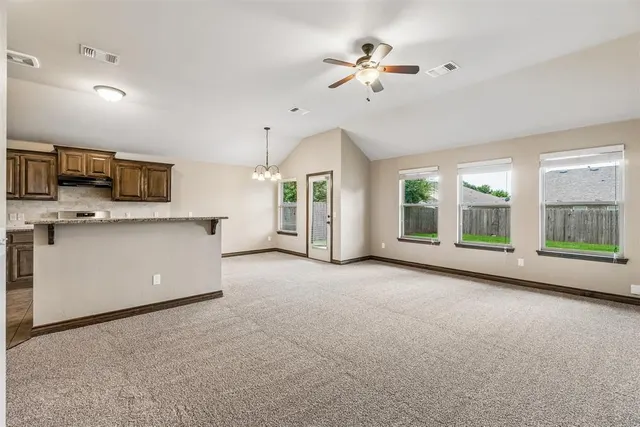 Photo 5 — 2601 Fawn Lily Road, Oklahoma City, OK 73128