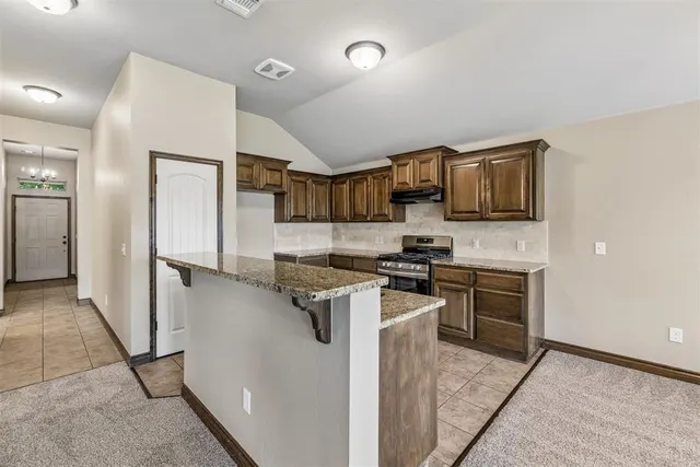 Photo 6 — 2601 Fawn Lily Road, Oklahoma City, OK 73128