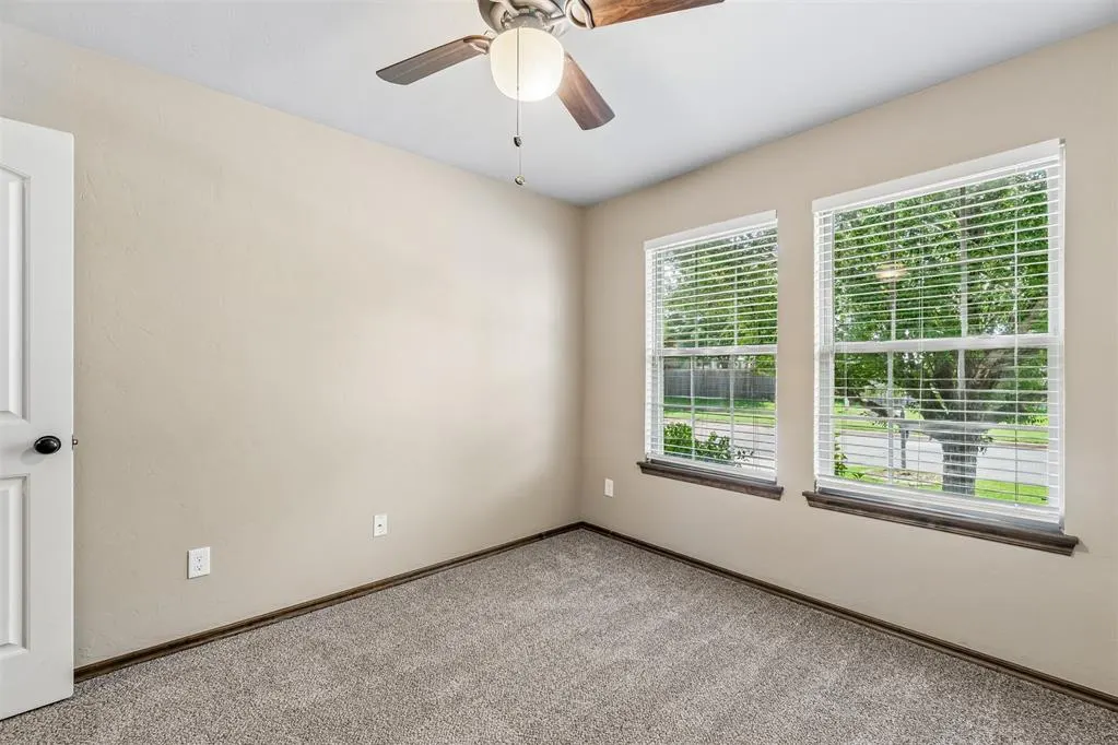 Photo 16 — 2601 Fawn Lily Road, Oklahoma City, OK 73128