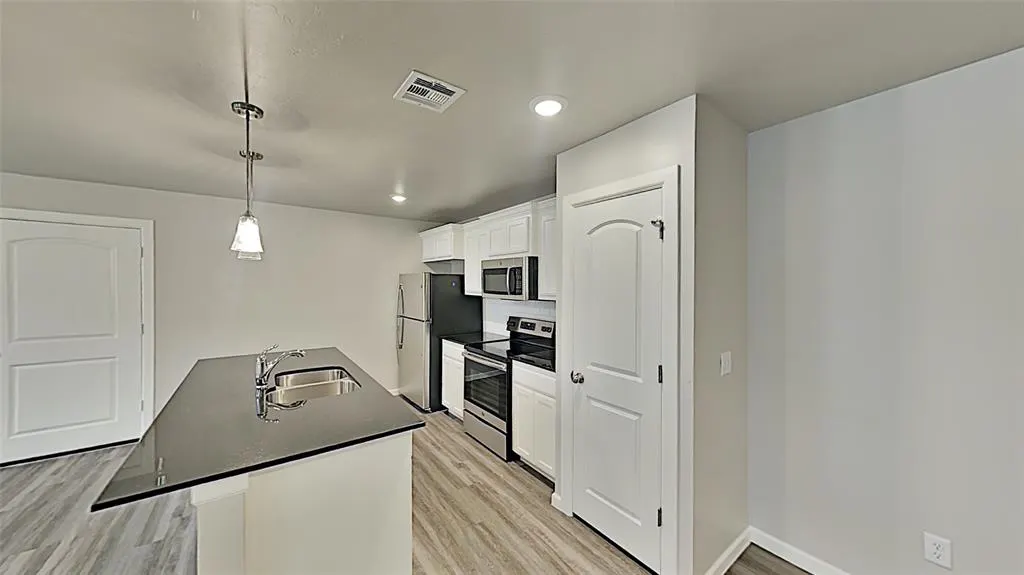 Photo 9 — 11204 Howard Drive, Oklahoma City, OK 73114