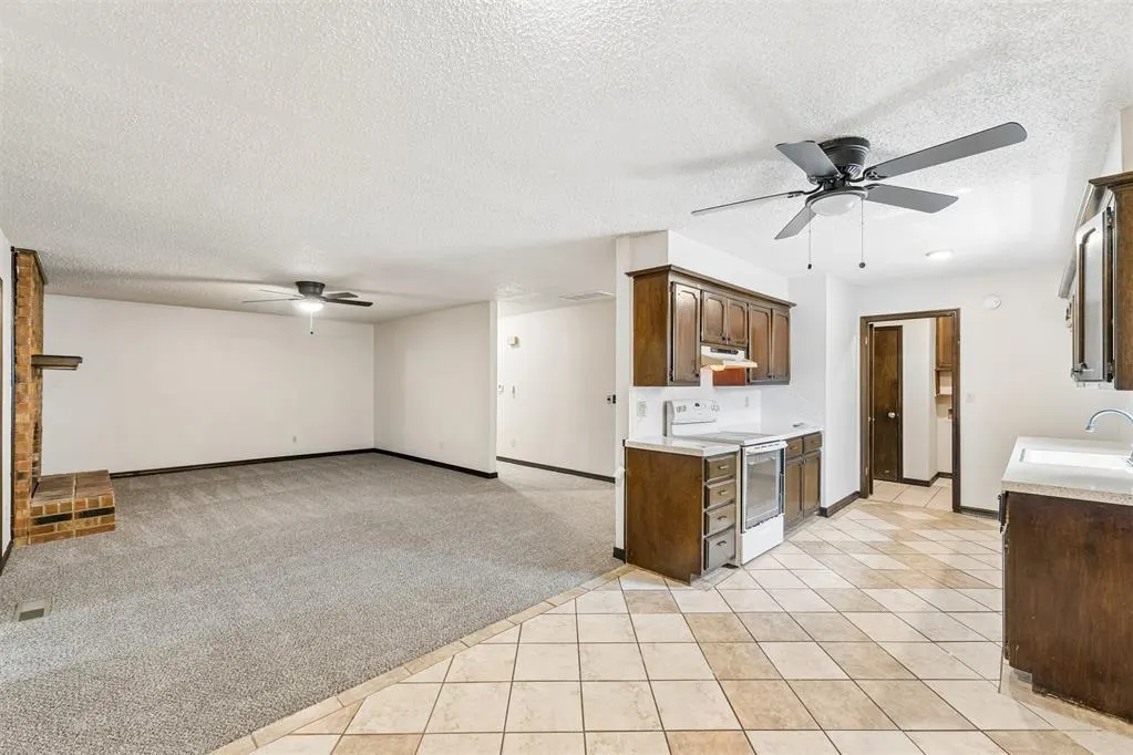 Photo 11 — 1703 Chaucer Drive, Norman, OK 73069