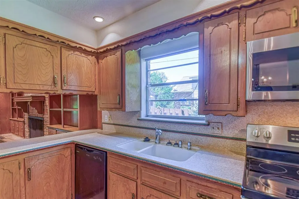 Photo 7 — 620 Terrace Place, Norman, OK 73069