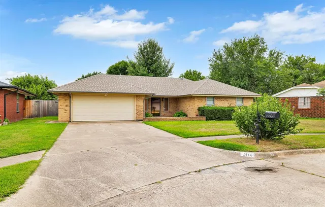 Photo 2 — 3114 N Wheeler Circles, Bethany, OK 73008