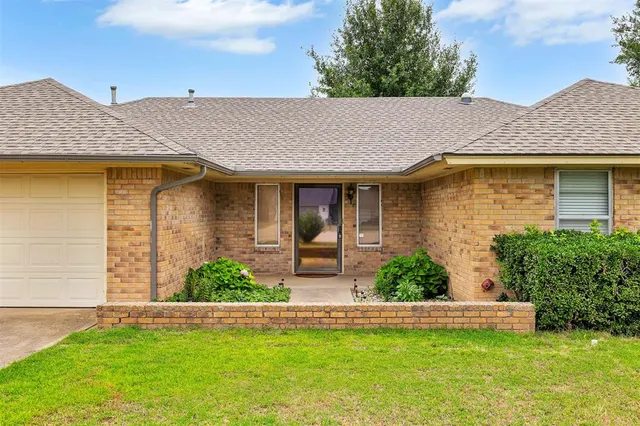 Photo 4 — 3114 N Wheeler Circles, Bethany, OK 73008