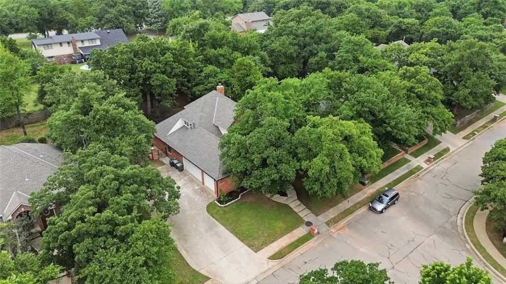 Photo 38 — 1 N Crosstimber Trail, Edmond, OK 73034