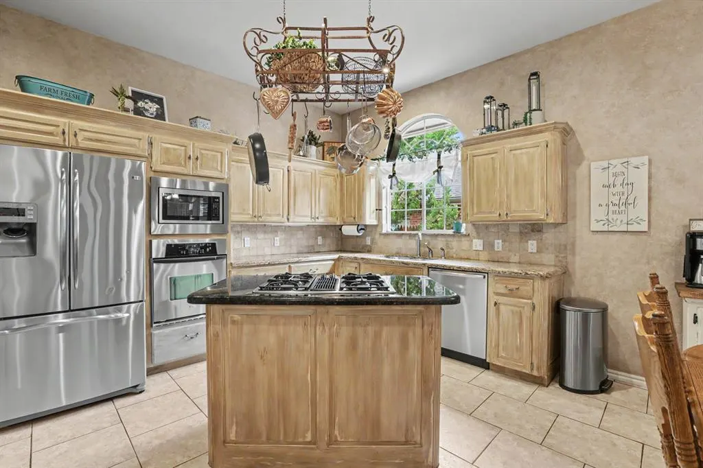 Photo 12 — 14208 Pecan Hollow Terrace, Edmond, OK 73013