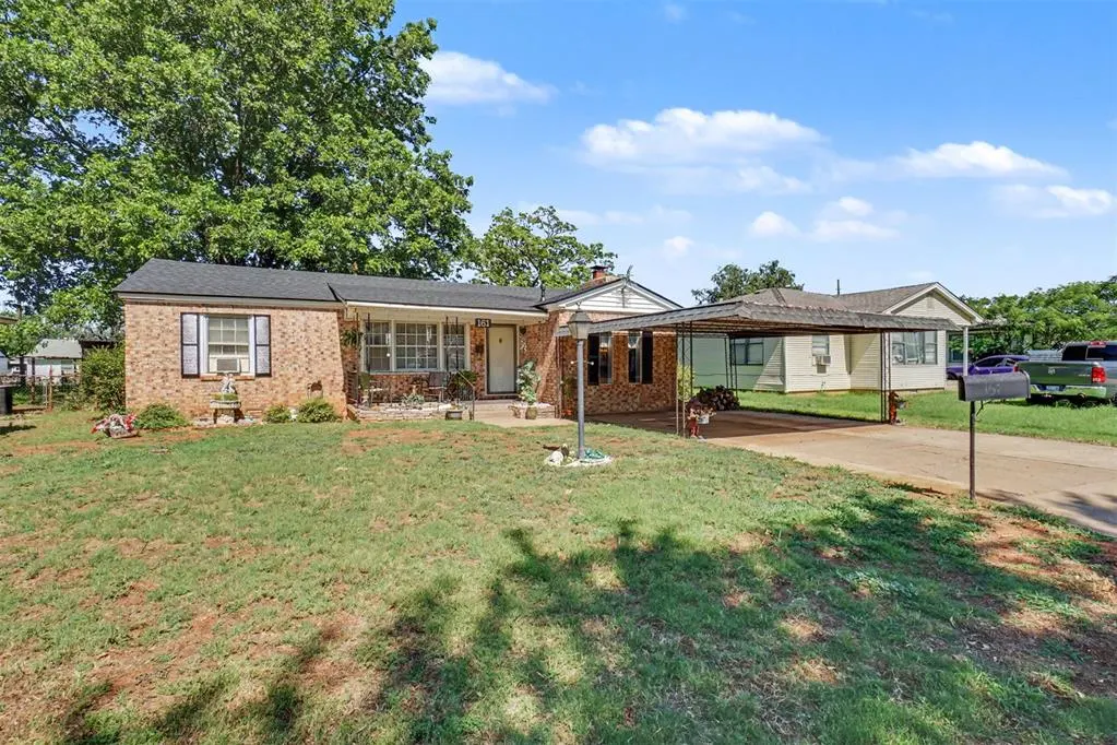 Photo 2 — 161 Blackburn Boulevard, Elk City, OK 73644