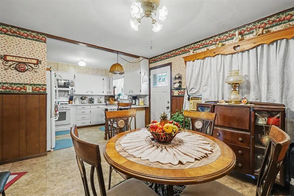 Photo 22 — 161 Blackburn Boulevard, Elk City, OK 73644