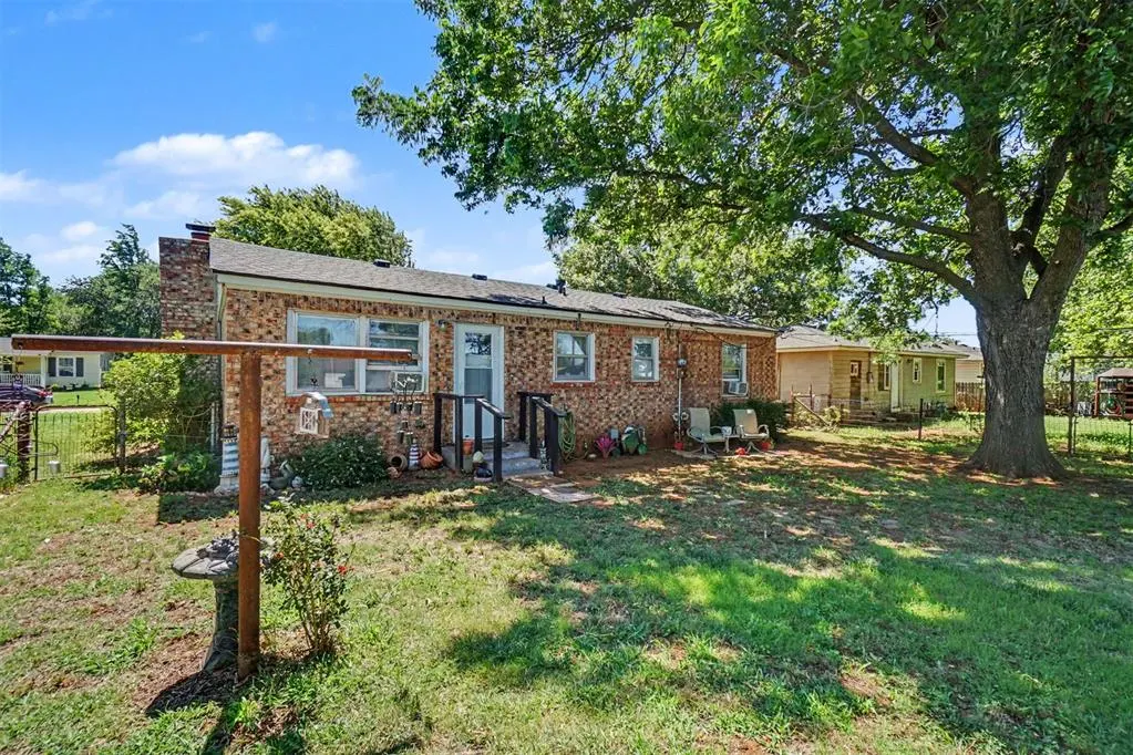 Photo 32 — 161 Blackburn Boulevard, Elk City, OK 73644