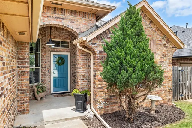 Photo 2 — 2570 Kadlan Drive, El Reno, OK 73036