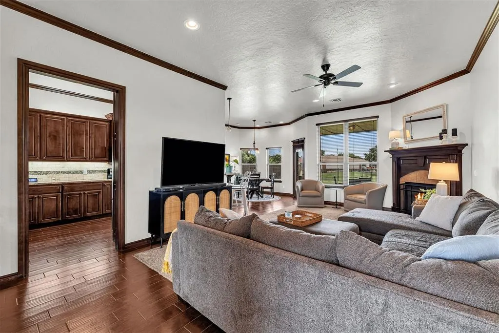 Photo 5 — 2570 Kadlan Drive, El Reno, OK 73036