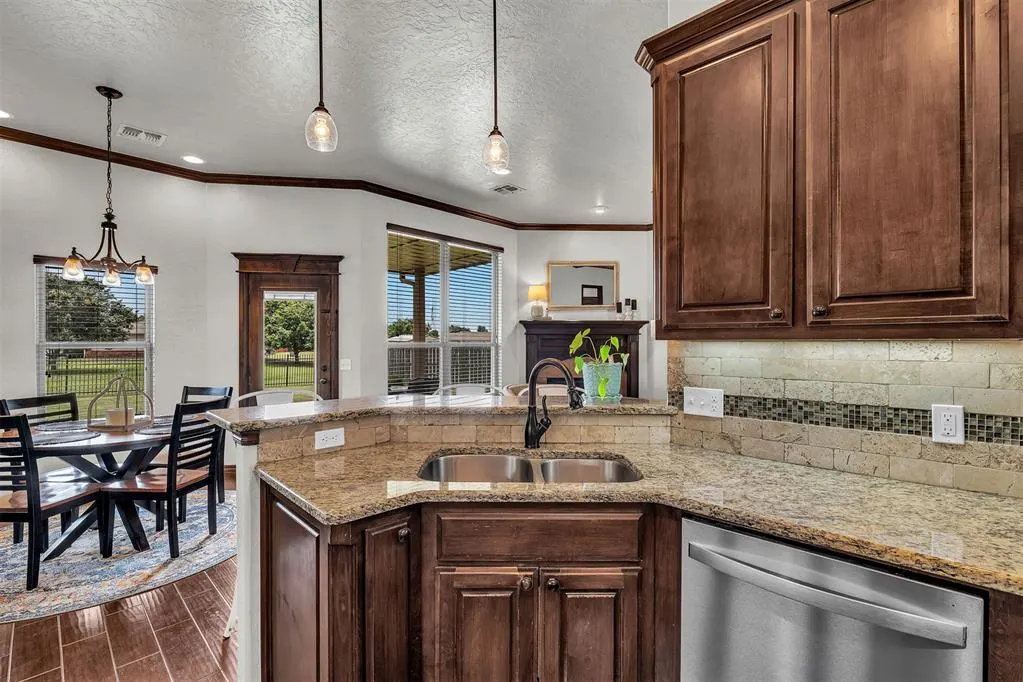 Photo 13 — 2570 Kadlan Drive, El Reno, OK 73036