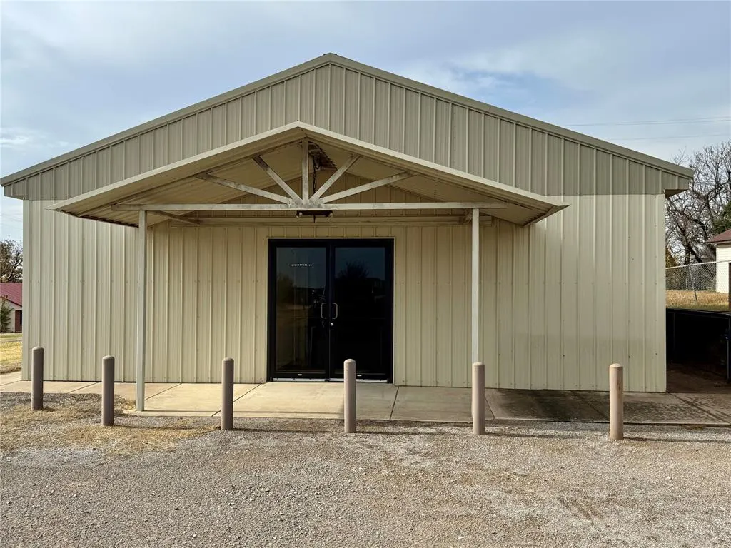 Front exterior — 601 E 1st Street, Cement, OK 73017