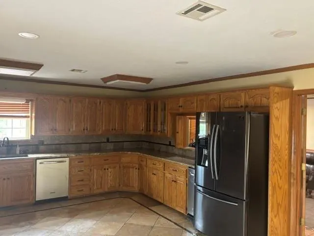 Photo 4 — 700 Lola Street, Lindsay, OK 73052
