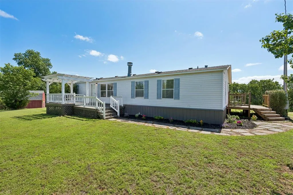 Front exterior — 9701 NE 133rd Place, Newalla, OK 74857
