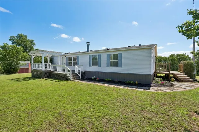 Front exterior — 9701 NE 133rd Place, Newalla, OK 74857