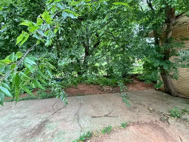 Photo 6 — 10609 Whitehaven Road, The Village, OK 73120