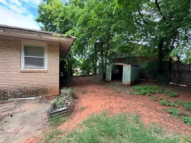 Photo 7 — 10609 Whitehaven Road, The Village, OK 73120