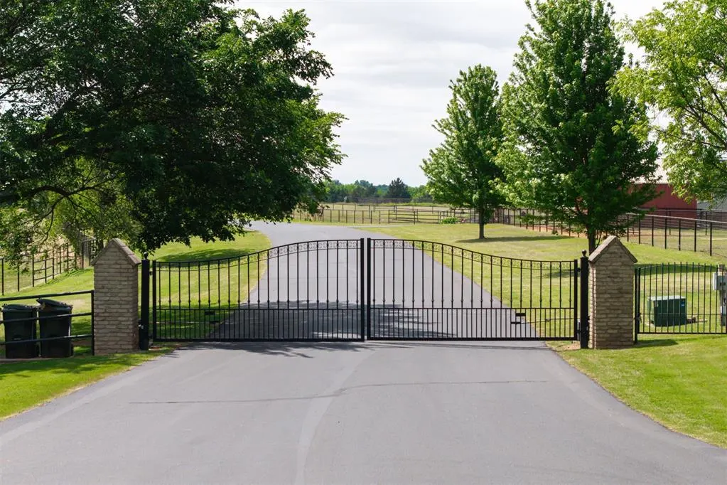 Photo 3 — 3150 W Waterloo Road, Edmond, OK 73025
