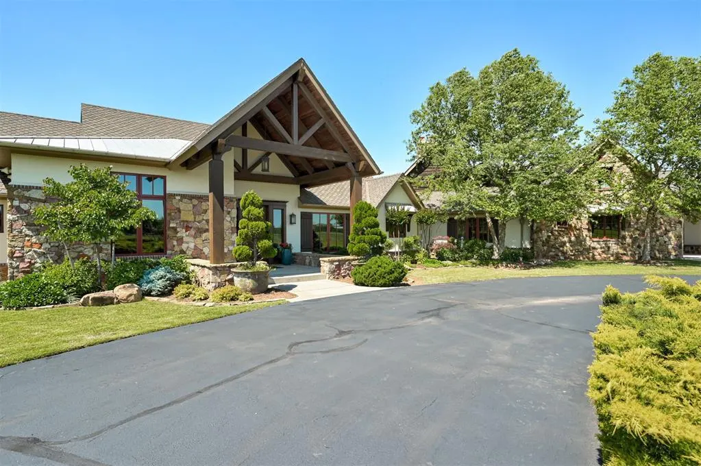 Photo 9 — 3150 W Waterloo Road, Edmond, OK 73025