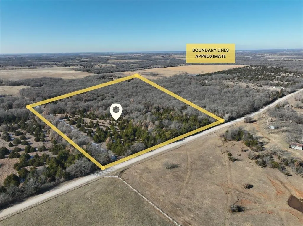 Photo 2 — Red Rock Avenue, Byars, OK 74831