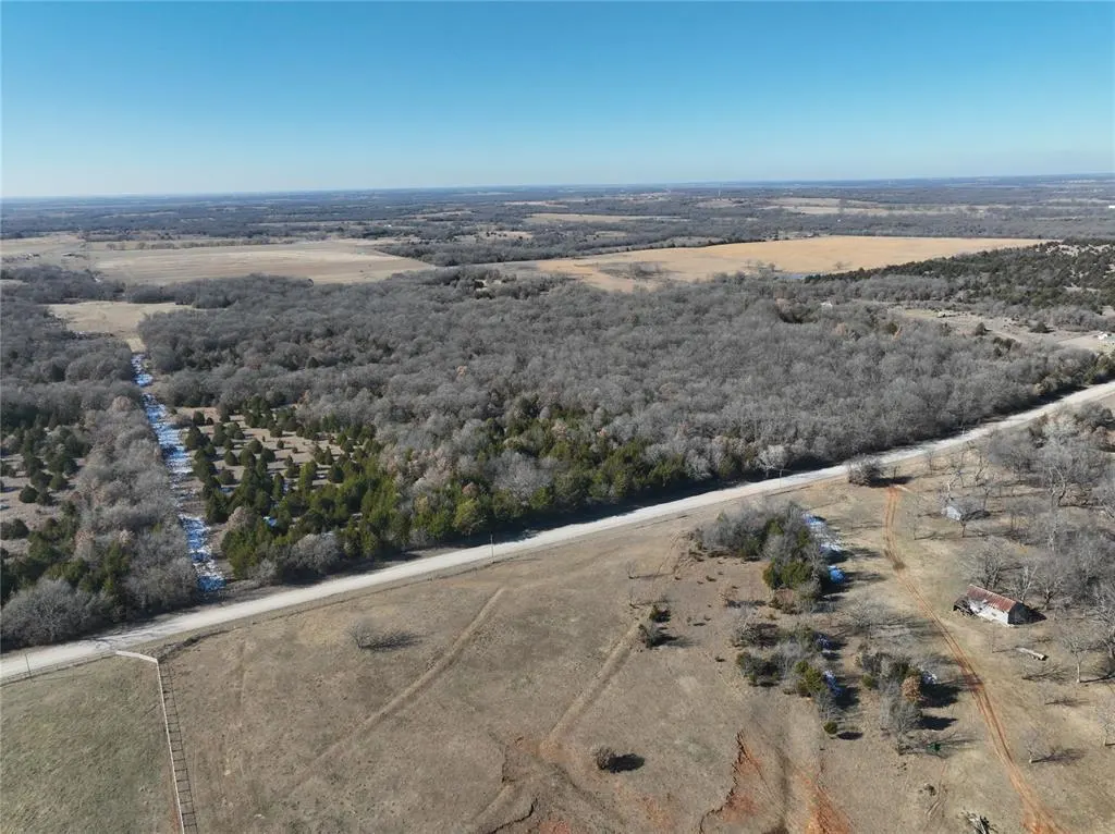 Photo 3 — Red Rock Avenue, Byars, OK 74831