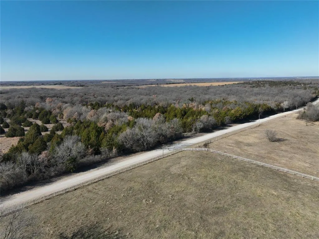 Photo 15 — Red Rock Avenue, Byars, OK 74831