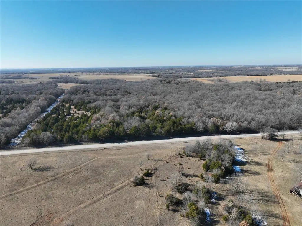 Photo 17 — Red Rock Avenue, Byars, OK 74831