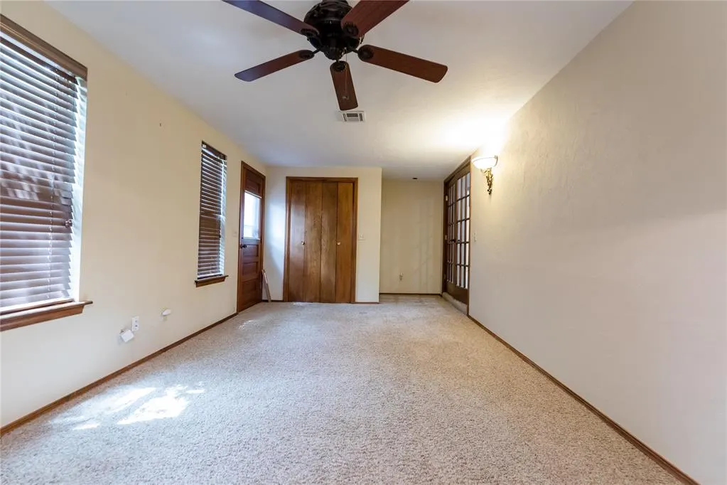 Photo 5 — 1312 Shelley Avenue, Clinton, OK 73601