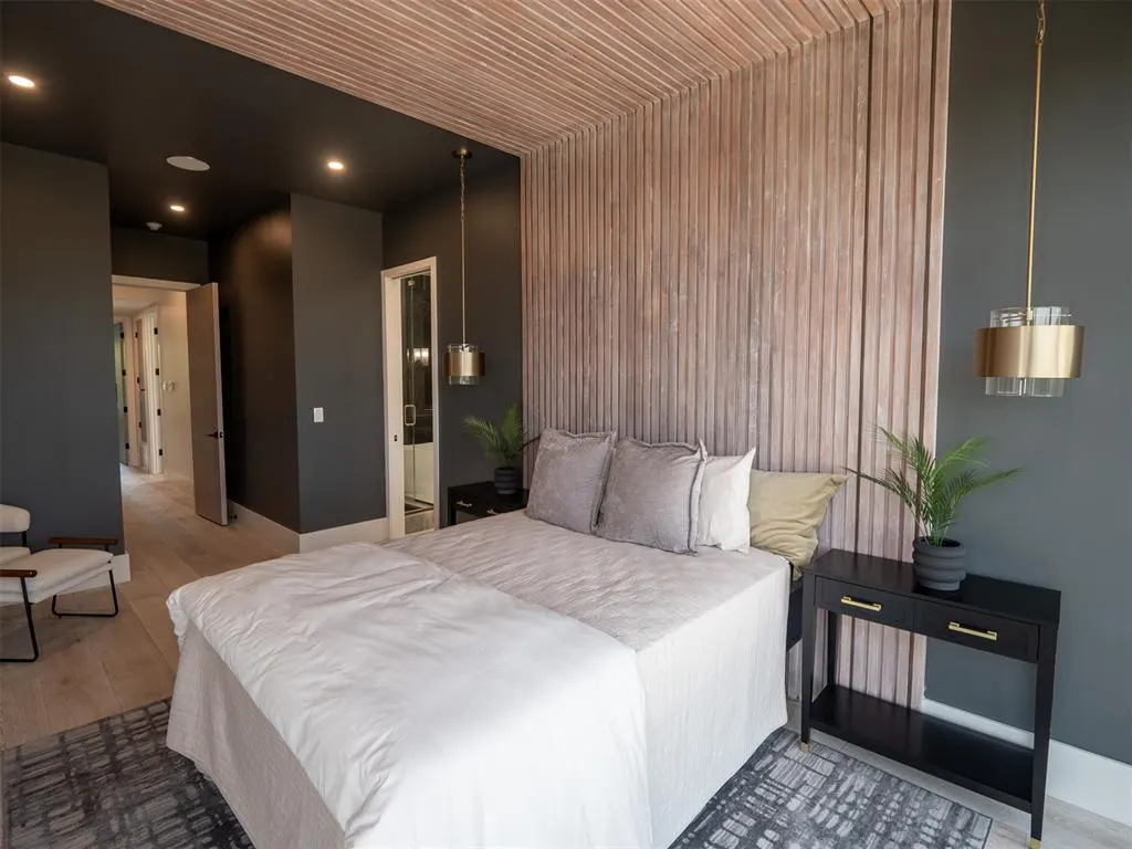 Photo 41 — 619 NE 5th Street, Oklahoma City, OK 73104