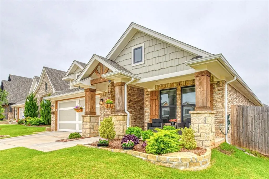 Photo 2 — 16236 Native Drive, Oklahoma City, OK 73170