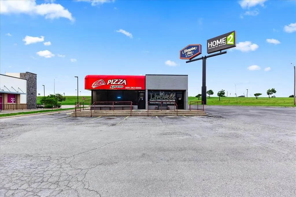 Front exterior — 1547 SW 27th Street, El Reno, OK 73036