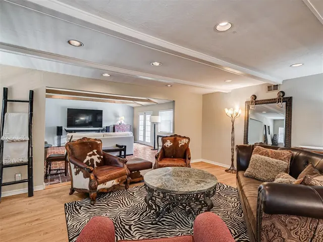 Photo 7 — 2725 Warwick Drive, Oklahoma City, OK 73116