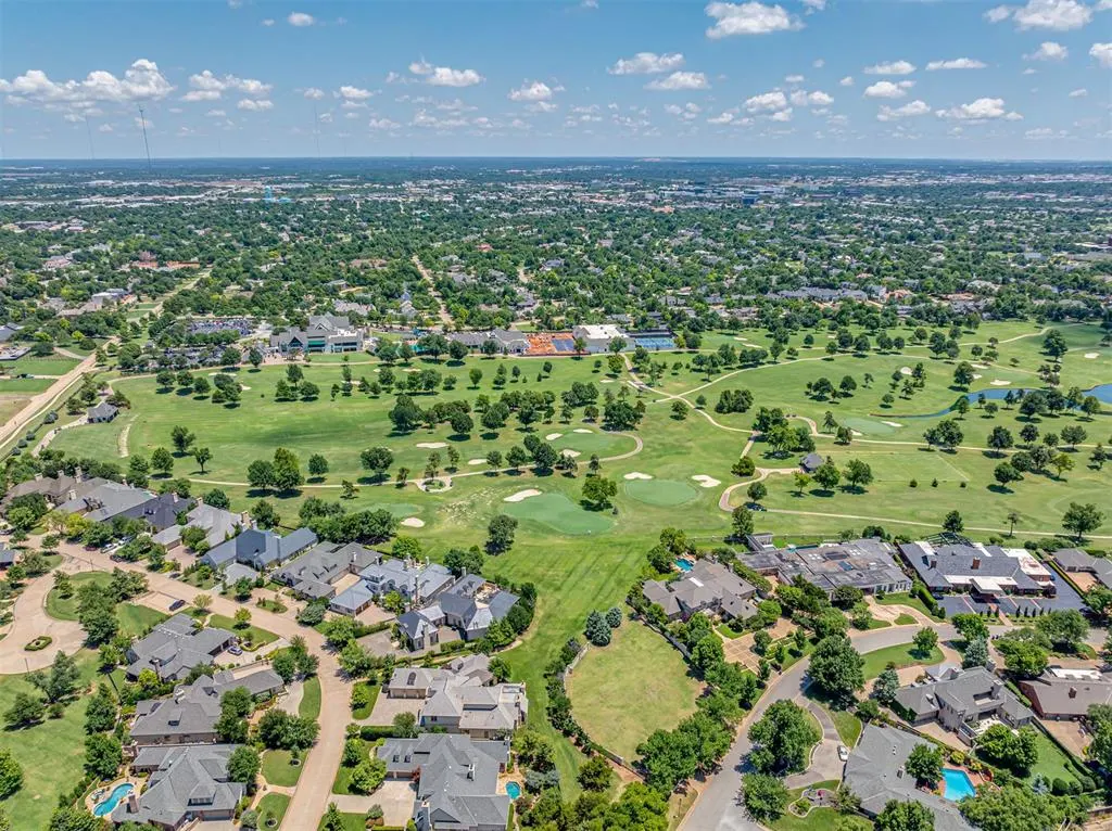 Photo 42 — 2725 Warwick Drive, Oklahoma City, OK 73116