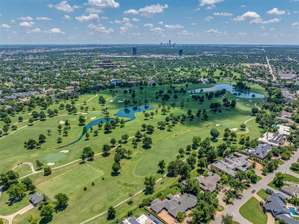 Photo 43 — 2725 Warwick Drive, Oklahoma City, OK 73116