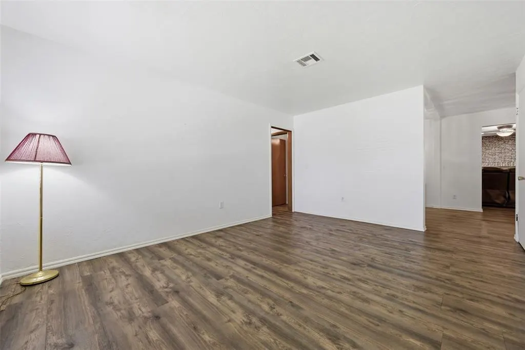 Photo 4 — 1313 Regency Boulevard, Moore, OK 73160