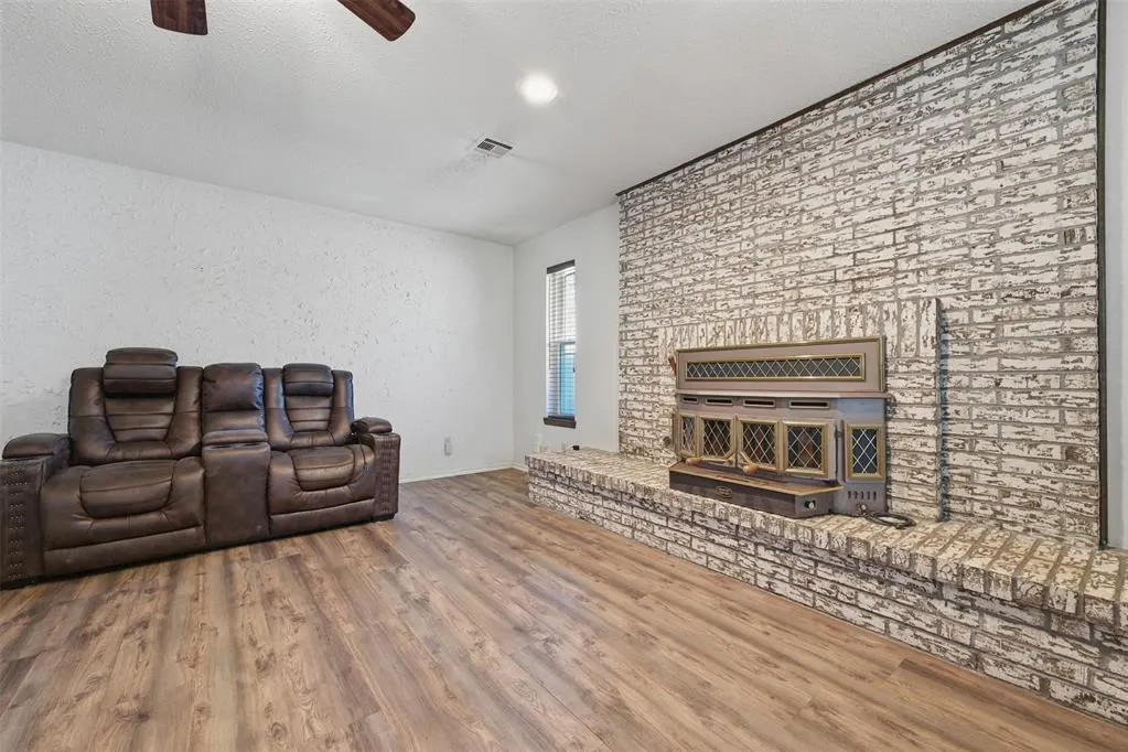 Photo 14 — 1313 Regency Boulevard, Moore, OK 73160